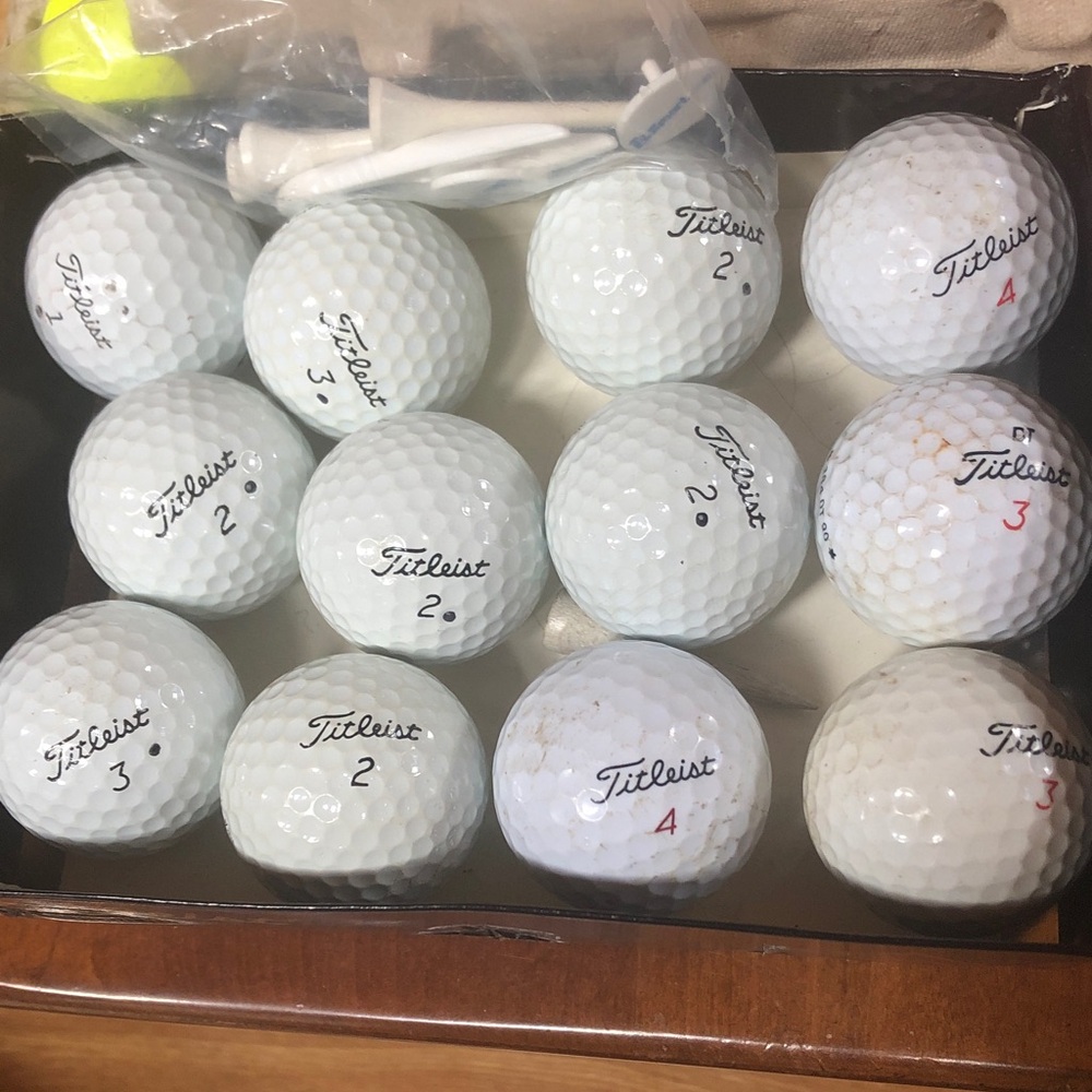 Titleist White Golf Ball Assortment with Numbered Prints